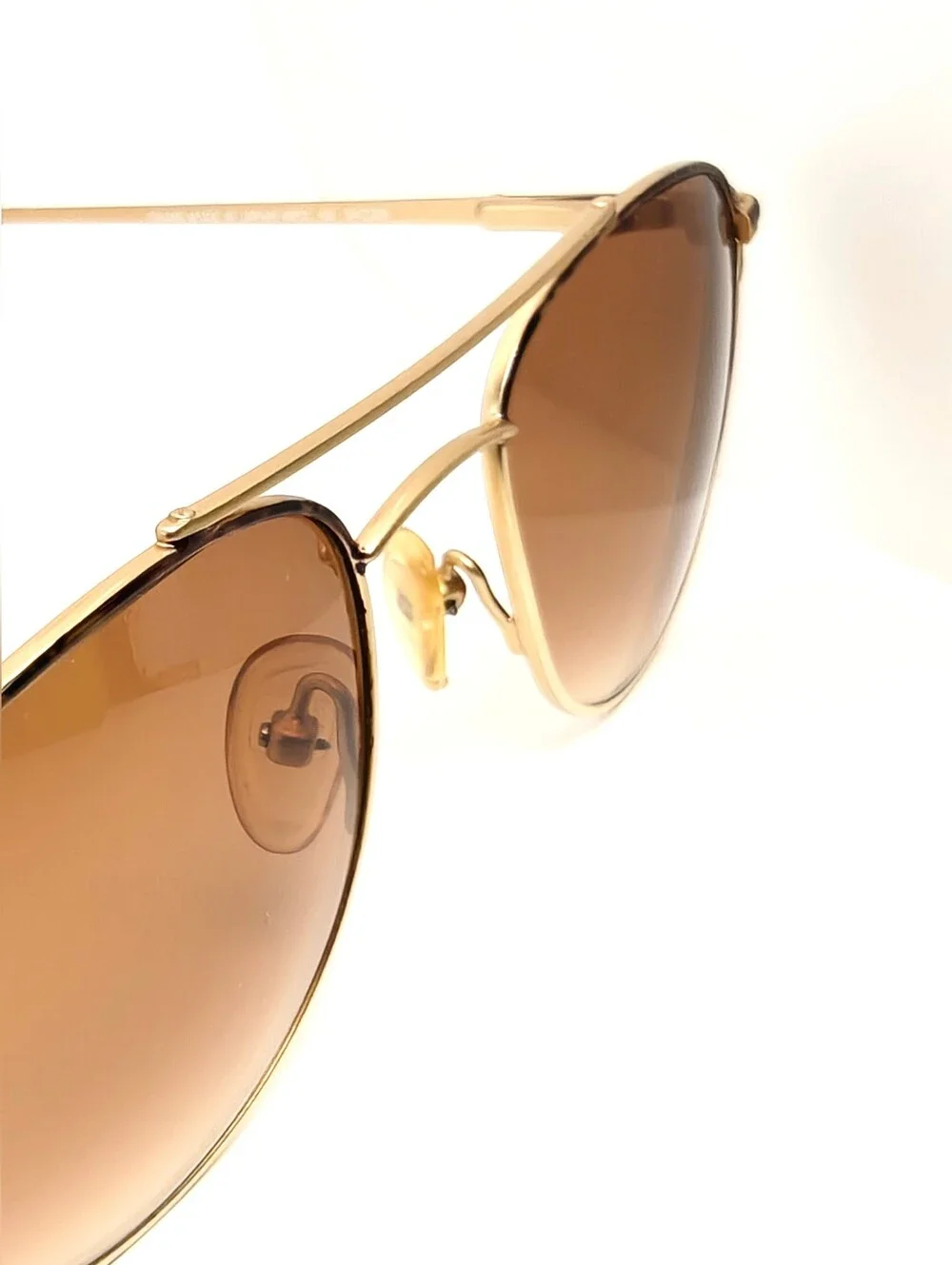 Carrera. 4913. 42. Men's Gold Frame Sunglasses with Brown Lenses. Made In Japan.